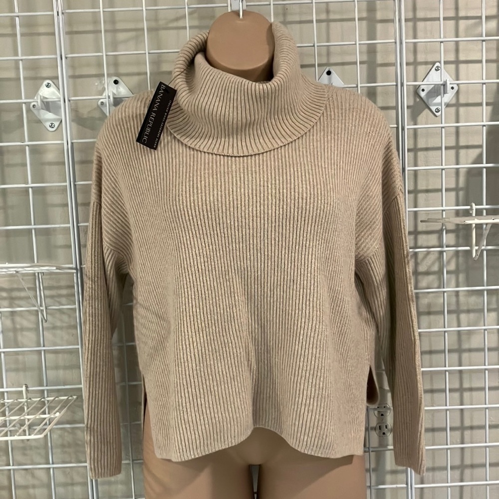 Banana Republic NEW Turtle Neck Sweater Size: XL